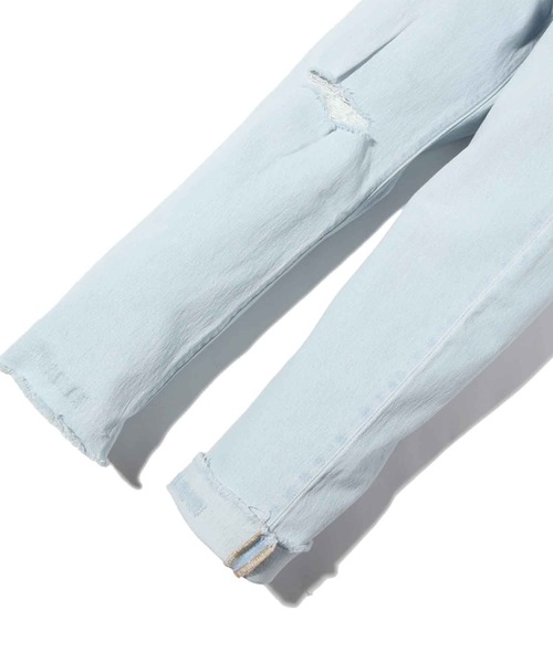 Levi's(リーバイス)の「501(R) CROP SHOUT OUT(デニムパンツ・レディース・ライトインディゴブルー・23inch/26inch/25inch/27inch/24inch/28inch)」の10枚目の写真