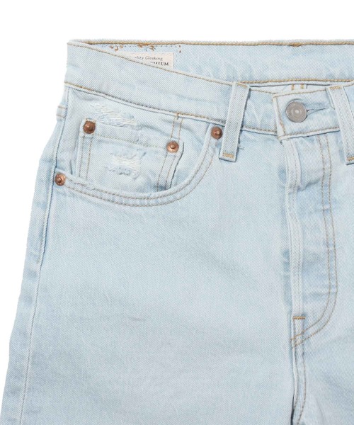 Levi's(リーバイス)の「501(R) CROP SHOUT OUT(デニムパンツ・レディース・ライトインディゴブルー・23inch/26inch/25inch/27inch/24inch/28inch)」の6枚目の写真