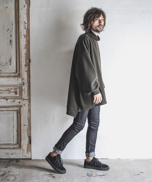 d3d5（ディースリーディーファイブ）の「mlt3033-ハイネックビッグシルエットカットソー（Tシャツ/カットソー・メンズ・クリーム/カーキ・FREE）」の9枚目の写真