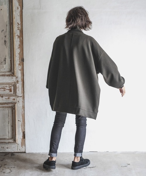 d3d5（ディースリーディーファイブ）の「mlt3033-ハイネックビッグシルエットカットソー（Tシャツ/カットソー・メンズ・クリーム/カーキ・FREE）」の3枚目の写真