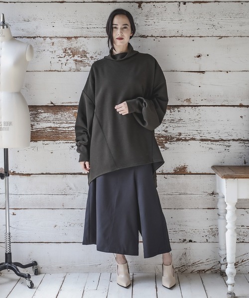 d3d5（ディースリーディーファイブ）の「mlt3033-ハイネックビッグシルエットカットソー（Tシャツ/カットソー・メンズ・クリーム/カーキ・FREE）」の19枚目の写真