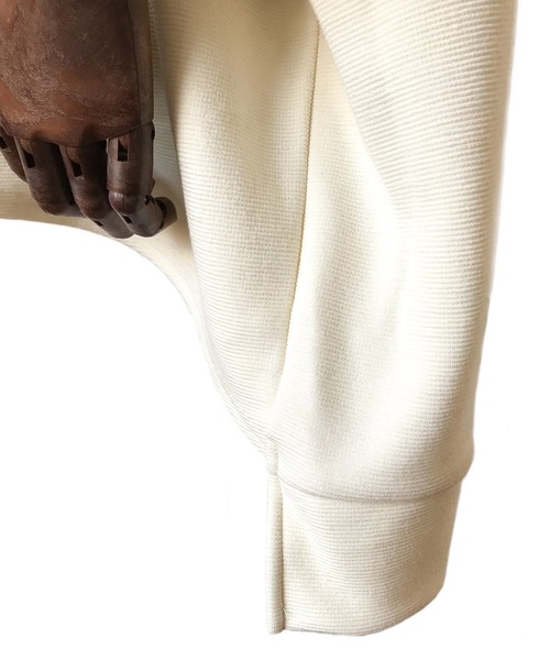 d3d5（ディースリーディーファイブ）の「mlt3033-ハイネックビッグシルエットカットソー（Tシャツ/カットソー・メンズ・クリーム/カーキ・FREE）」の17枚目の写真