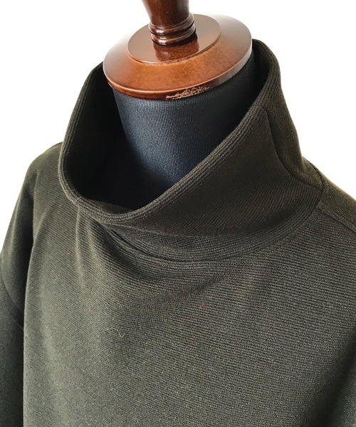 d3d5（ディースリーディーファイブ）の「mlt3033-ハイネックビッグシルエットカットソー（Tシャツ/カットソー・メンズ・クリーム/カーキ・FREE）」の11枚目の写真