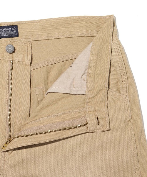 Levi's(リーバイス)の「STAY LOOSE CARPENTER RAMENYTE TANNIN(チノパンツ・メンズ・マルチ・W34 L32/W36 L32/W33 L32/W31 L32/W30 L32/W28 L32/W29 L32/W32 L32)」の5枚目の写真