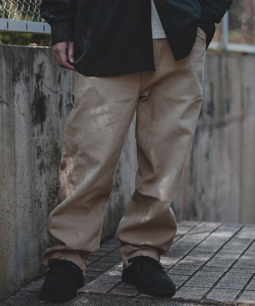 Levi's(リーバイス)の「STAY LOOSE CARPENTER RAMENYTE TANNIN(チノパンツ・メンズ・マルチ・W34 L32/W36 L32/W33 L32/W31 L32/W30 L32/W28 L32/W29 L32/W32 L32)」の13枚目の写真