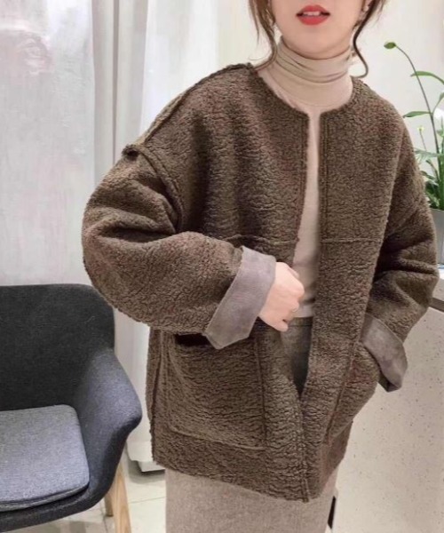 ABITOKYO（アビトーキョー）の「ノーカラーボアコート（ブルゾン・レディース・オフホワイト/ブラウン/グレー・MEDIUM/LARGE）」の15枚目の写真