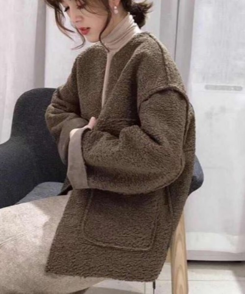 ABITOKYO（アビトーキョー）の「ノーカラーボアコート（ブルゾン・レディース・オフホワイト/ブラウン/グレー・MEDIUM/LARGE）」の12枚目の写真