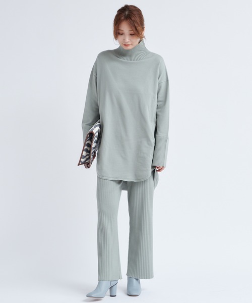 DouDou（ドゥドゥ）の「セットアップタートルチュニック（ニット/セーター・レディース・オフホワイト/チャコールグレー/グリーン/グレイッシュベージュ/ベージュ・FREE）」の19枚目の写真