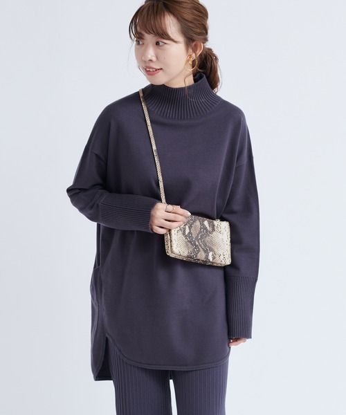 DouDou（ドゥドゥ）の「セットアップタートルチュニック（ニット/セーター・レディース・オフホワイト/チャコールグレー/グリーン/グレイッシュベージュ/ベージュ・FREE）」の9枚目の写真