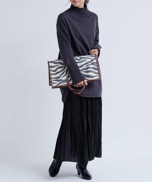 DouDou（ドゥドゥ）の「セットアップタートルチュニック（ニット/セーター・レディース・オフホワイト/チャコールグレー/グリーン/グレイッシュベージュ/ベージュ・FREE）」の14枚目の写真