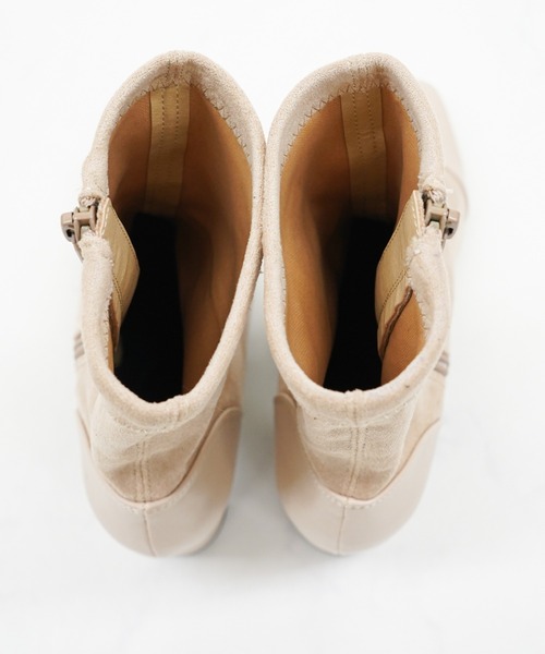 archives(アルシーヴ)の「スクエアミドルブーツ(ブーツ・レディース・ブラウン/ベージュ・LARGE/MEDIUM)」の6枚目の写真