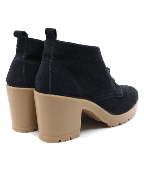 Kastane（カスタネ）の「【Kastane】スエードヒールショートブーツ（ブーティ・レディース・ネイビー/ブラウン/ベージュ・38/39/36/37）」の11枚目の写真