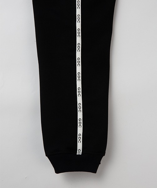GDC(ジーディーシー)の「LOGO PIPING SWEAT PANTS(スウェットパンツ・メンズ・ホワイト/ブラック・FREE)」の3枚目の写真