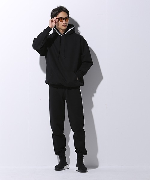 GDC(ジーディーシー)の「LOGO PIPING SWEAT PANTS(スウェットパンツ・メンズ・ホワイト/ブラック・FREE)」の14枚目の写真