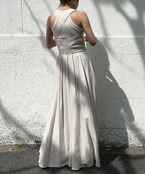 CREDONA（クレドナ）の「バッククロスリネンOP（ワンピース・レディース・カーキ/ホワイト系その他・FREE）」の9枚目の写真