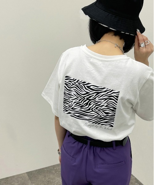 apres jour mignon（アプレジュールミニョン）の「シュエットサイズアソートＴシャツ 【ZOZOTOWN限定アイテム】（Tシャツ/カットソー・レディース・オレンジ/ブラック/ホワイト系その他/アイボリー/その他/ブラック系その他2/オフホワイト/ブラック系その他/ホワイト系その他2/ホワイト系その他4/ホワイト系その他3/グリーン・X-LARGE/フリー）」の4枚目の写真