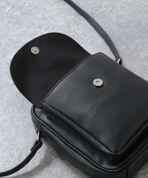 RAGEBLUE(レイジブルー)の「マルチスクエア/ショルダーバッグ/950644(ショルダーバッグ・メンズ・オフホワイト/ブラック/その他・FREE)」の7枚目の写真