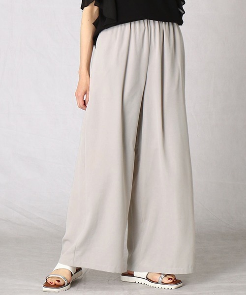 Comme　Ca　Mature（コムサマチュア）の「クリンクル加工　ワイドパンツ（その他パンツ・レディース・ベージュ/キャメル/チャコール・FREE）」の3枚目の写真