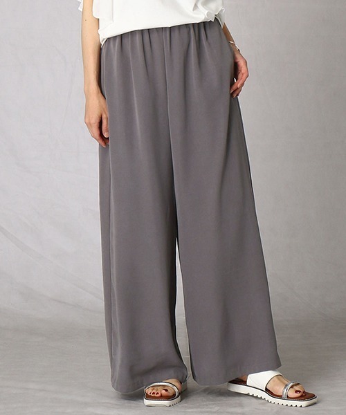 Comme　Ca　Mature（コムサマチュア）の「クリンクル加工　ワイドパンツ（その他パンツ・レディース・ベージュ/キャメル/チャコール・FREE）」の2枚目の写真