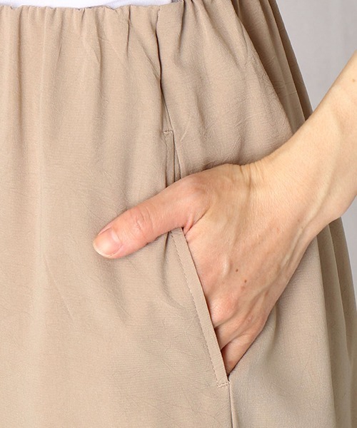 Comme　Ca　Mature（コムサマチュア）の「クリンクル加工　ワイドパンツ（その他パンツ・レディース・ベージュ/キャメル/チャコール・FREE）」の13枚目の写真