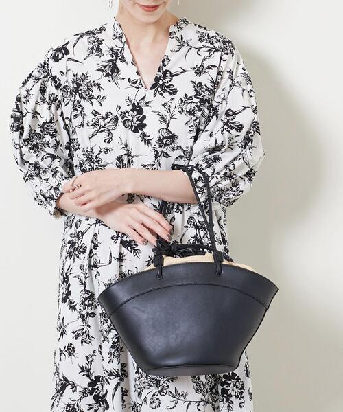 UNITED ARROWS（ユナイテッドアローズ）の「UWFM コード ラウンド トートバッグ◆（トートバッグ・レディース・ブラック/ベージュ・FREE）」の6枚目の写真