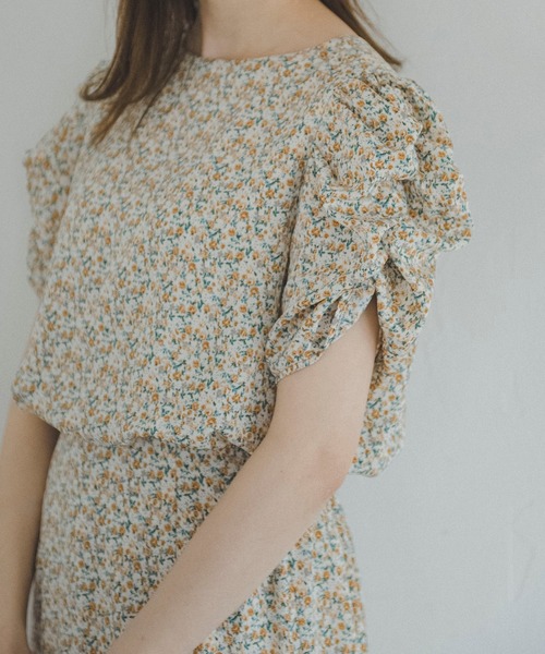 FREE'S MART（フリーズマート）の「◇小花柄ボリュームスリーブマーメイドワンピース（ワンピース・レディース・ホワイト系その他/ブラック系その他/グリーン系その他・FREE）」の5枚目の写真