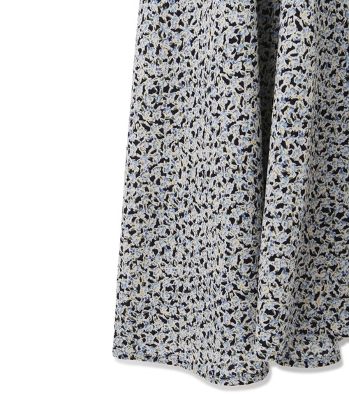 FREE'S MART（フリーズマート）の「◇小花柄ボリュームスリーブマーメイドワンピース（ワンピース・レディース・ホワイト系その他/ブラック系その他/グリーン系その他・FREE）」の20枚目の写真