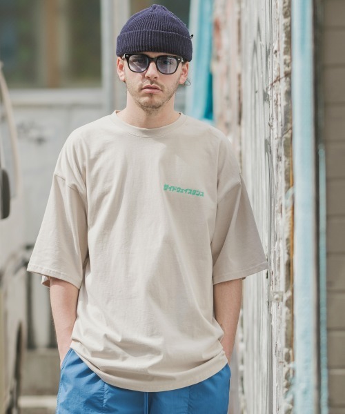 SIDEWAY STANCE（サイドウェイスタンス）の「【SIDEWAY STANCE】プリント ビッグシルエット 半袖Tシャツ（Tシャツ/カットソー・メンズ・パープル/パープル系その他/ホワイト系その他2/ホワイト/ブラック系その他2/ブラック系その他/ホワイト系その他/グレイッシュベージュ/ブラック・LARGE/MEDIUM/X-LARGE）」の18枚目の写真