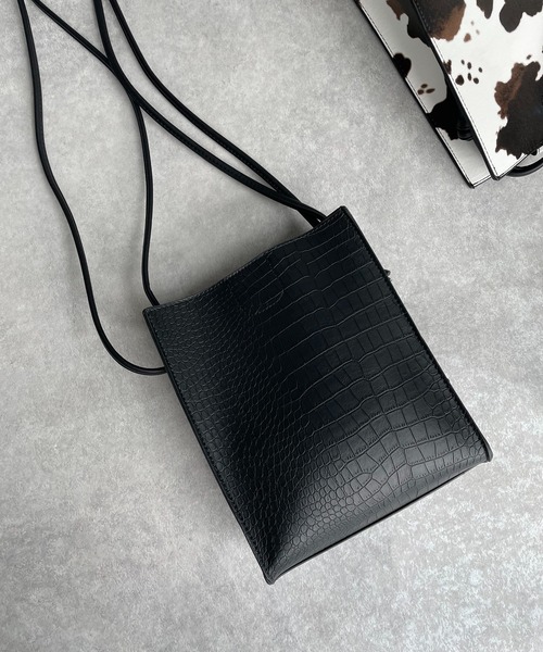 AS KNOW AS plus（アズノゥアズプラス）の「☆スクエアミニショルダーバッグ 【ZOZOTOWN限定アイテム】（ショルダーバッグ・レディース・ブラック/ブラック系その他/ブラウン/その他/アイボリー/ライトベージュ・FREE）」の3枚目の写真