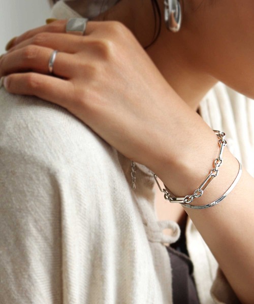 antiqua（アンティカ）の「2連スネークチェーンブレスレット（ブレスレット・レディース・ゴールド/シルバー・FREE）」の3枚目の写真