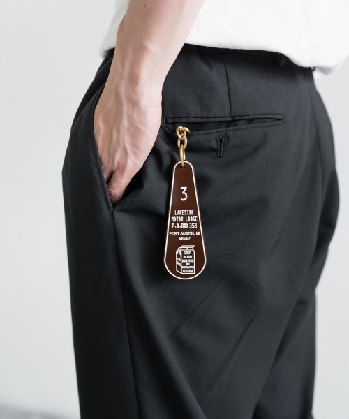 Rocky Monroe（ロッキーモンロー）の「日本製 アクリル アメリカ メールBOXオマージュ キーリング / キーチャーム（キーホルダー・メンズ・ブラウン/グリーン/レッド・ONESIZE）」の2枚目の写真