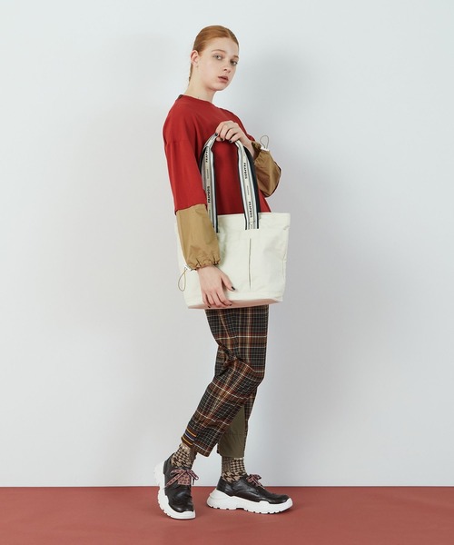 FRAPBOIS（フラボア）の「スクエアトートバッグ（トートバッグ・レディース・ネイビー/カーキ/アイボリー・FREE）」の9枚目の写真