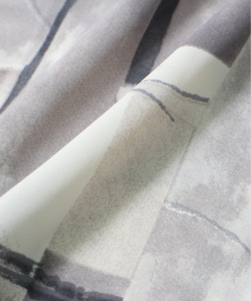 one way（ワンウェイ）の「【oneway】ボカシ柄シャツ（シャツ/ブラウス・レディース・ベージュ/ライトグレー・FREE）」の15枚目の写真