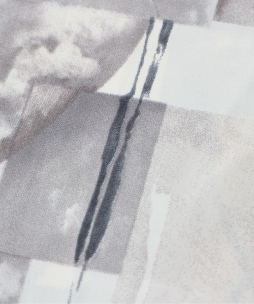 one way（ワンウェイ）の「【oneway】ボカシ柄シャツ（シャツ/ブラウス・レディース・ベージュ/ライトグレー・FREE）」の9枚目の写真