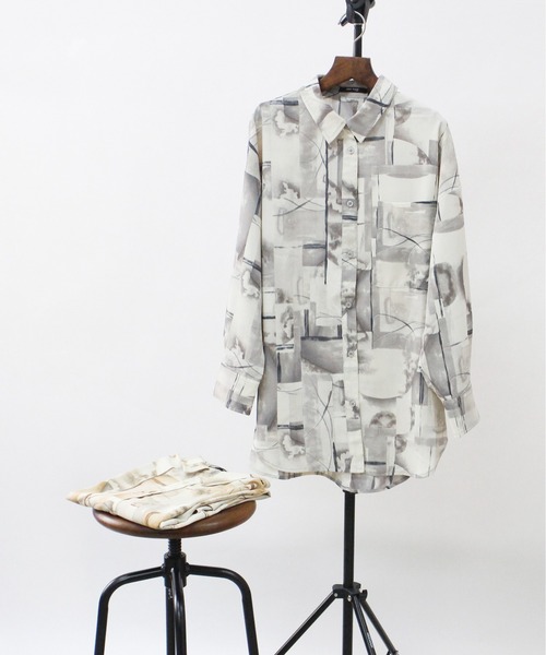 one way（ワンウェイ）の「【oneway】ボカシ柄シャツ（シャツ/ブラウス・レディース・ベージュ/ライトグレー・FREE）」の8枚目の写真
