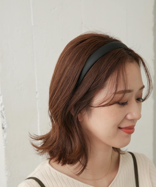 URBAN RESEARCH DOORS（アーバンリサーチドアーズ）の「スリムカチューシャ（カチューシャ・レディース・ブラック/ホワイト系その他・ONE）」の2枚目の写真