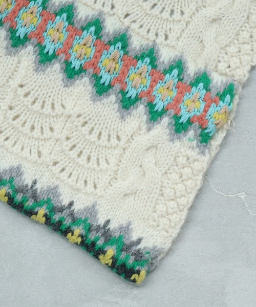 cardo fabrica（カルドファブリカ）の「ケーブル×編み込み柄ハンドニットマフラー（マフラー・レディース・キナリ・FREE）」の15枚目の写真