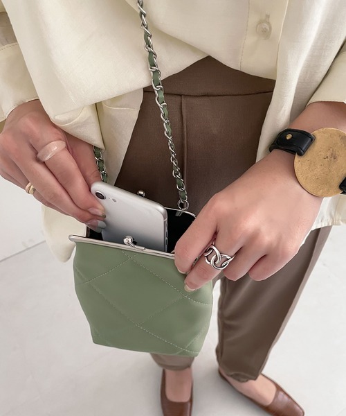 KOBE LETTUCE（コウベレタス）の「キルティングがま口ミニショルダーバッグ（ショルダーバッグ・レディース・ホワイト/ブラック/ベージュ/ミント・FREE）」の4枚目の写真