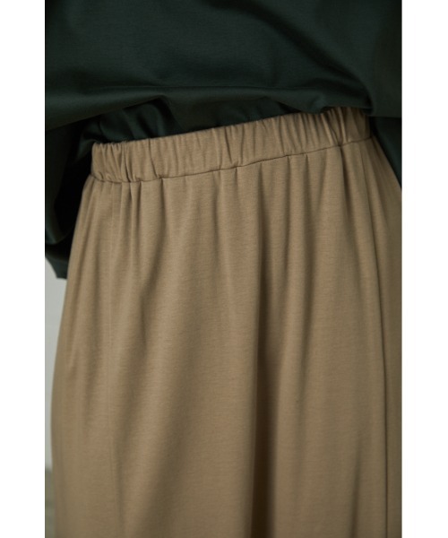 RIM.ARK（リムアーク）の「Back volume skirt set up（サロペット/オーバーオール・レディース・ブラック/ダークグリーン/ライトベージュ・FREE）」の17枚目の写真