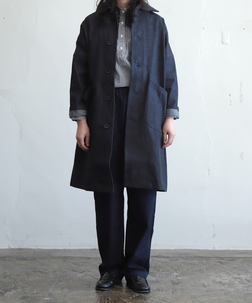 Yarmo（ヤーモ）の「[ Yarmo×OMNIGOD ] 別注 デニム ダスターコート（ステンカラーコート・レディース・ワンウォッシュ・M-L）」の4枚目の写真