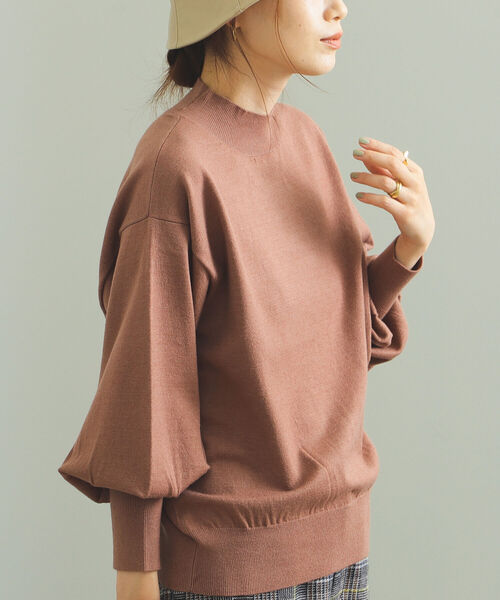 BEAMS HEART（ビームスハート）の「BEAMS HEART / ふっくら袖 ハイネック プルオーバー（ニット/セーター・レディース・ブラック/ブルー/ホワイト系その他5/オレンジ系その他2・FREE）」の4枚目の写真