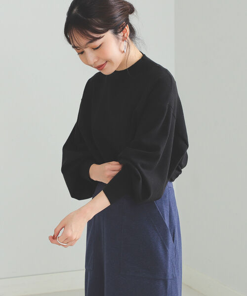 BEAMS HEART（ビームスハート）の「BEAMS HEART / ふっくら袖 ハイネック プルオーバー（ニット/セーター・レディース・ブラック/ブルー/ホワイト系その他5/オレンジ系その他2・FREE）」の2枚目の写真