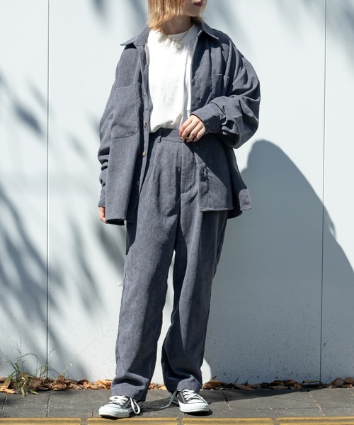 PairPair（ペアペア）の「コーデュロイオーバーシャツ/セットアップ対応(ユニセックス)（シャツ/ブラウス・レディース・ブラウン/アイボリー/グレイッシュブルー・MEDIUM/LARGE）」の13枚目の写真