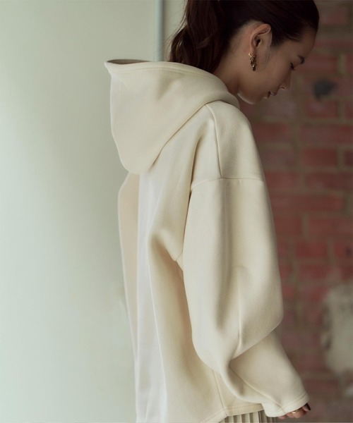 titivate（ティティベイト）の「裏起毛プルオーバーパーカー（パーカー・レディース・ブラウン/オフホワイト/イエロー/チャコール・S/M）」の5枚目の写真