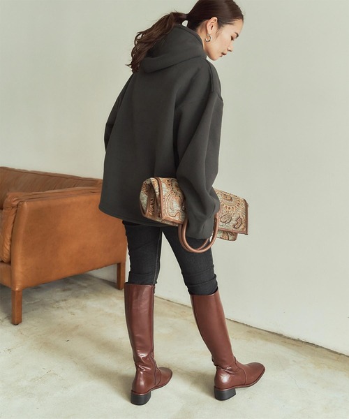 titivate（ティティベイト）の「裏起毛プルオーバーパーカー（パーカー・レディース・ブラウン/オフホワイト/イエロー/チャコール・S/M）」の7枚目の写真