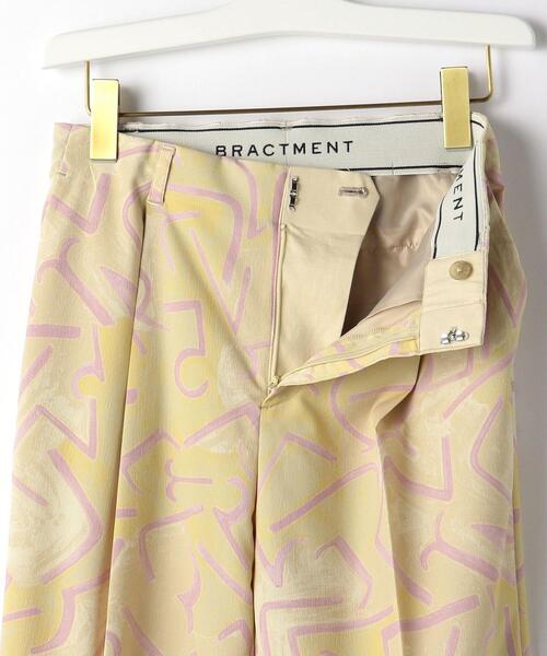 BRACTMENT(ブラクトメント)の「<BRACTMENT(ブラクトメント)>BM アブストラクト プリント プレストパンツ(その他パンツ・レディース・ブラック/ベージュ・38/36)」の4枚目の写真