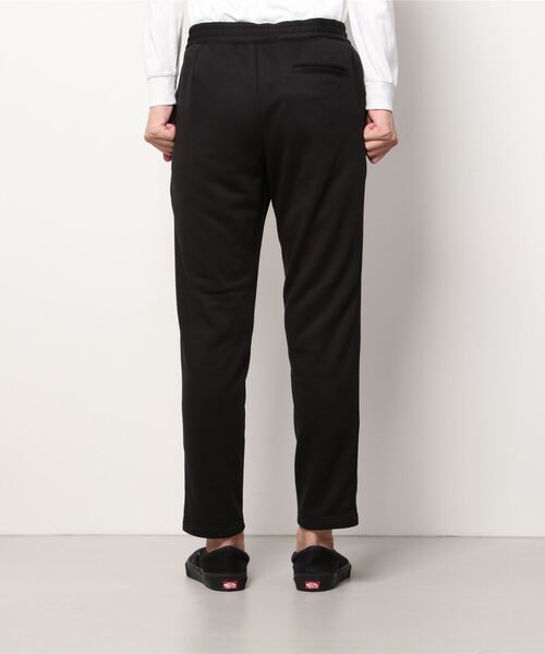 SUIT SELECT（スーツセレクト）の「フリースセットアップ（セットアップ・メンズ・ブラック/ネイビー・LL/L/M/S）」の4枚目の写真