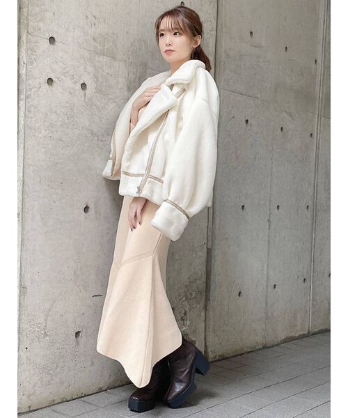 dazzlin(ダズリン)の「マーメイドニットVネックワンピース(ワンピース・レディース・オレンジ/ブルー/モカ・SMALL/MEDIUM)」の17枚目の写真