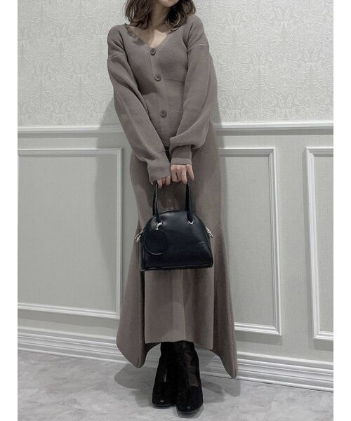 dazzlin(ダズリン)の「マーメイドニットVネックワンピース(ワンピース・レディース・オレンジ/ブルー/モカ・SMALL/MEDIUM)」の21枚目の写真