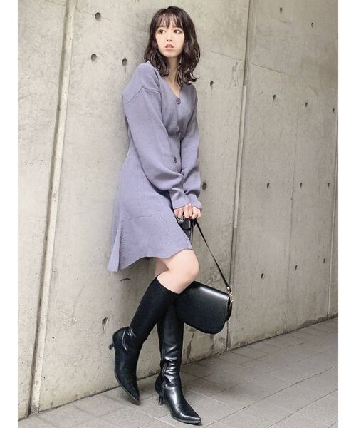 dazzlin(ダズリン)の「マーメイドニットVネックワンピース(ワンピース・レディース・オレンジ/ブルー/モカ・SMALL/MEDIUM)」の11枚目の写真